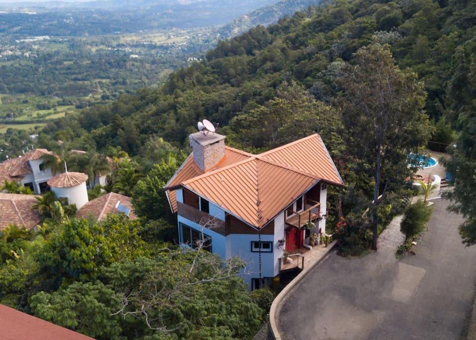 Вилла Mansion Dubai-Mountain-Jacuzzi-4Br-Jamaca De Dios Харабакоа Экстерьер фото